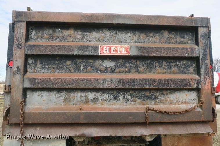 image for item DB10010 1985 Freightliner FLC dump truck