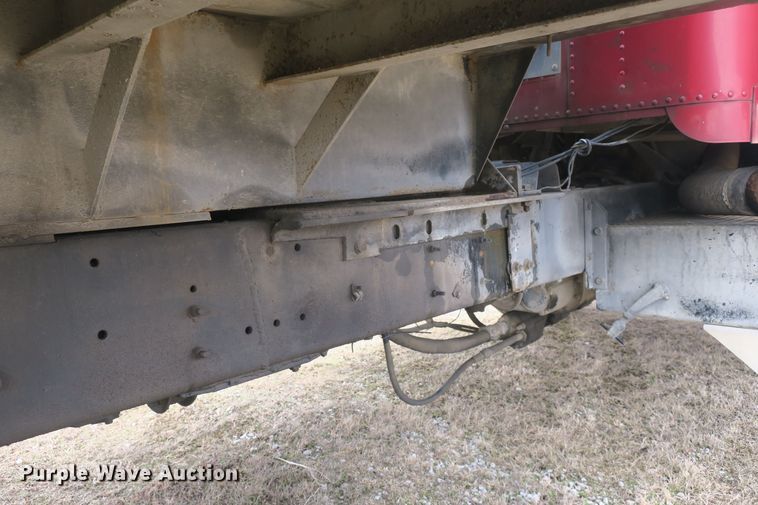 image for item DB10010 1985 Freightliner FLC dump truck