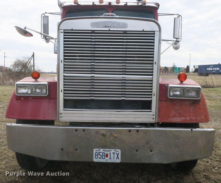 image for item DB10010 1985 Freightliner FLC dump truck