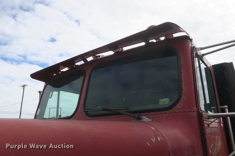 image for item DB10010 1985 Freightliner FLC dump truck