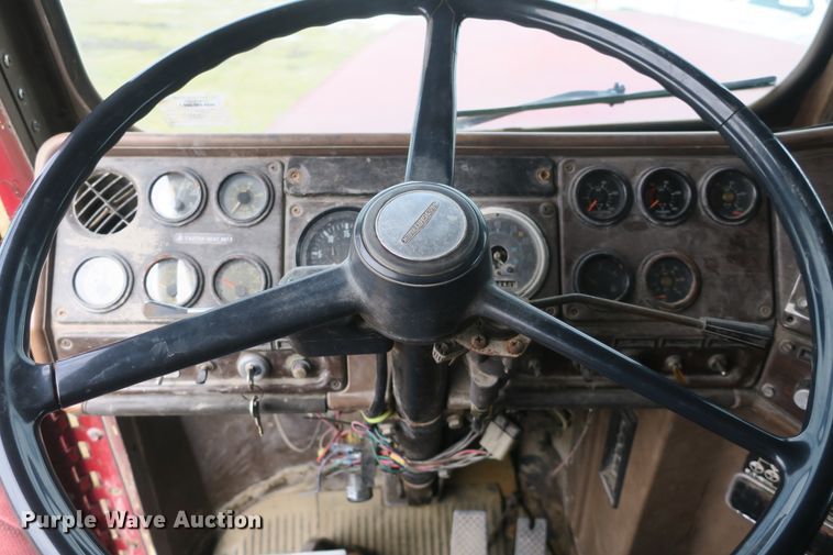 image for item DB10010 1985 Freightliner FLC dump truck