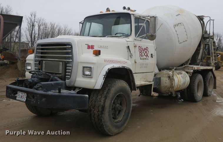 image for item DB10013 1992 Ford L9000 ready mix truck