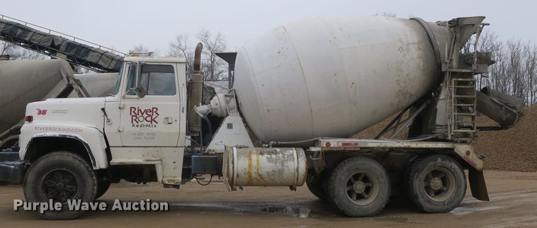 image for item DB10013 1992 Ford L9000 ready mix truck