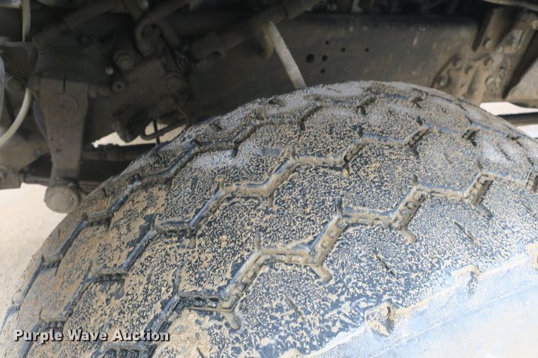 image for item DB10013 1992 Ford L9000 ready mix truck