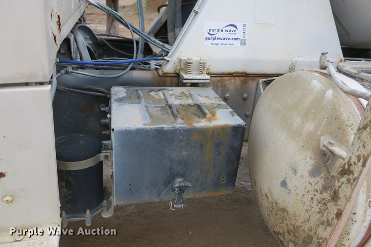 image for item DB10013 1992 Ford L9000 ready mix truck