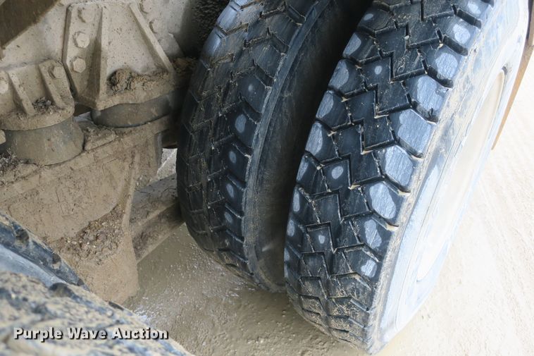 image for item DB10013 1992 Ford L9000 ready mix truck