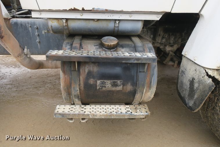image for item DB10013 1992 Ford L9000 ready mix truck