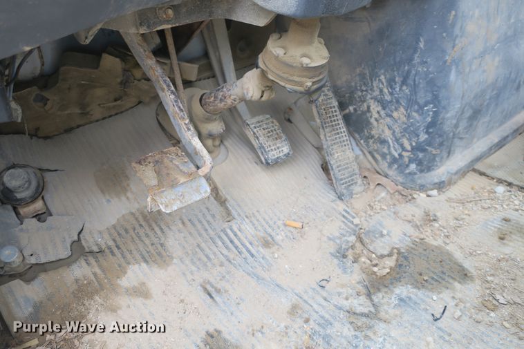 image for item DB10013 1992 Ford L9000 ready mix truck