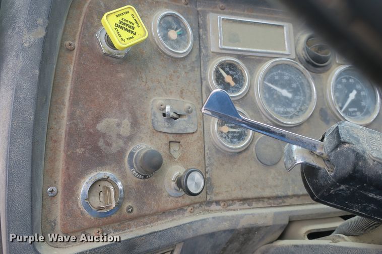 image for item DB10013 1992 Ford L9000 ready mix truck