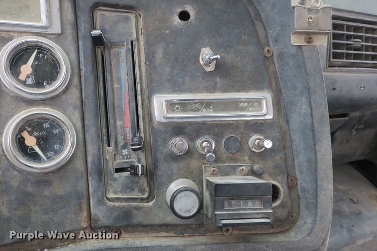 image for item DB10013 1992 Ford L9000 ready mix truck