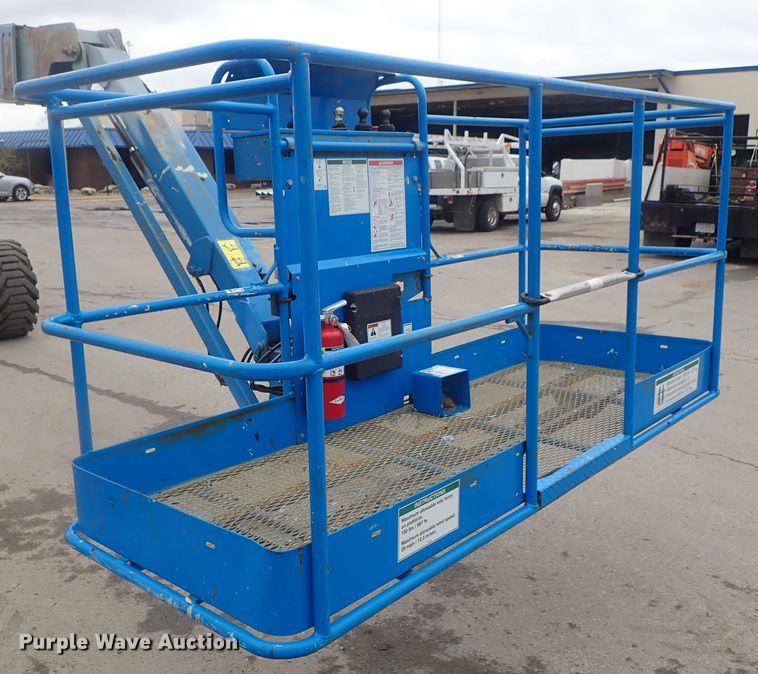image for item DC3309 2003 Genie Z80/60 boom lift