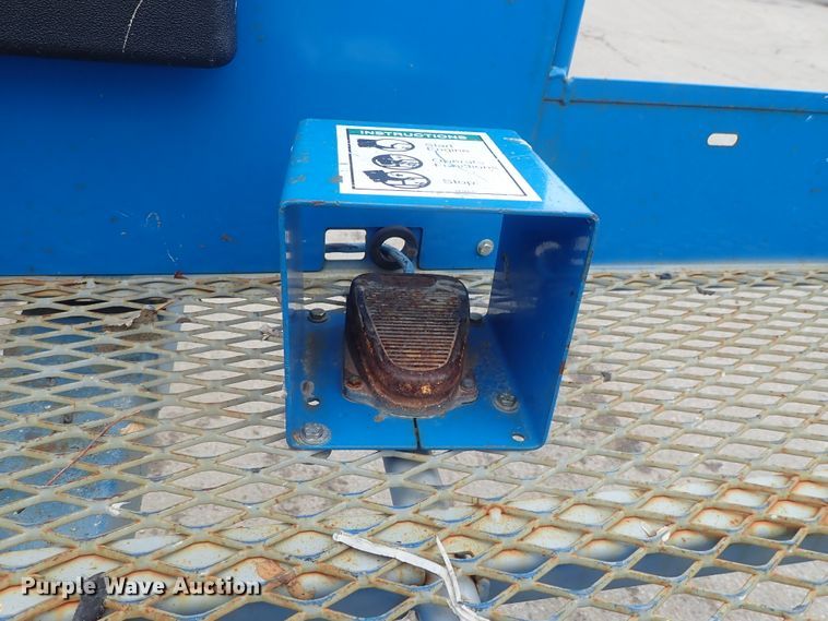 image for item DC3309 2003 Genie Z80/60 boom lift