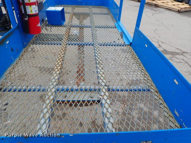 image for item DC3309 2003 Genie Z80/60 boom lift