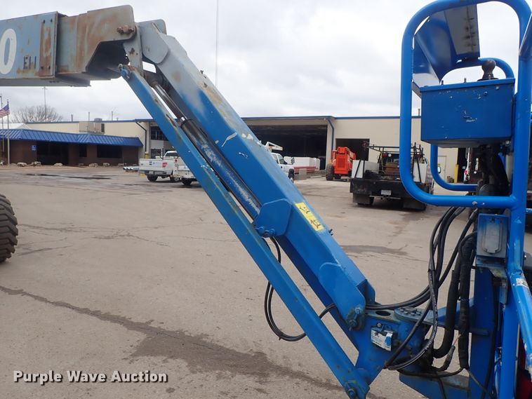 image for item DC3309 2003 Genie Z80/60 boom lift