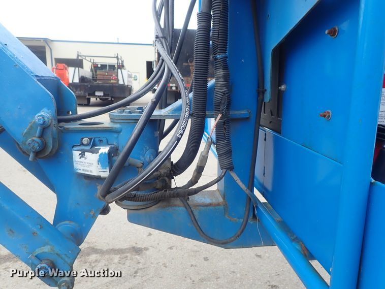 image for item DC3309 2003 Genie Z80/60 boom lift