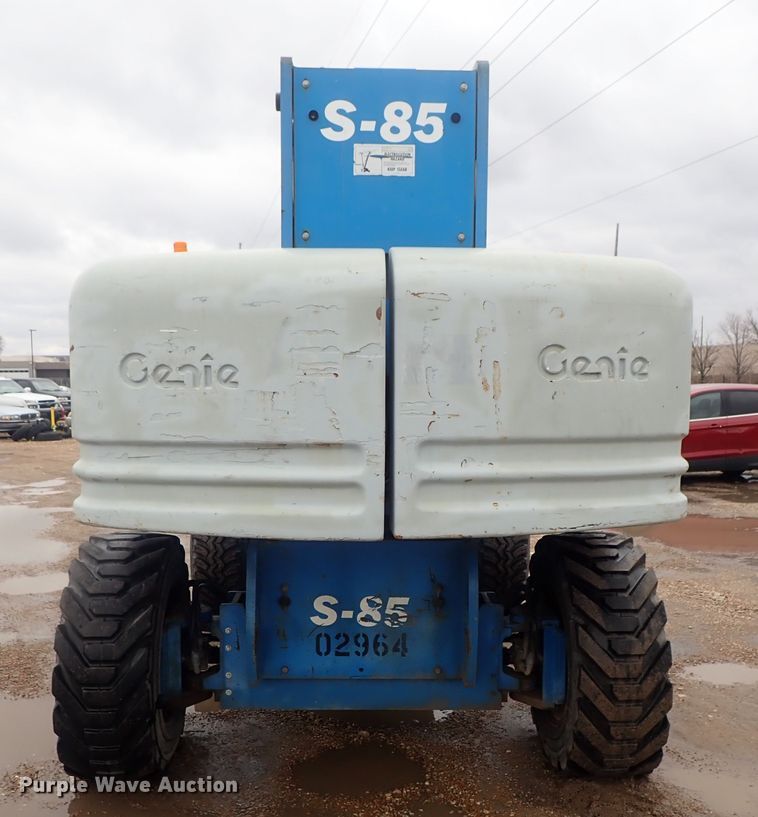 image for item DC3310 2002 Genie S80 boom lift