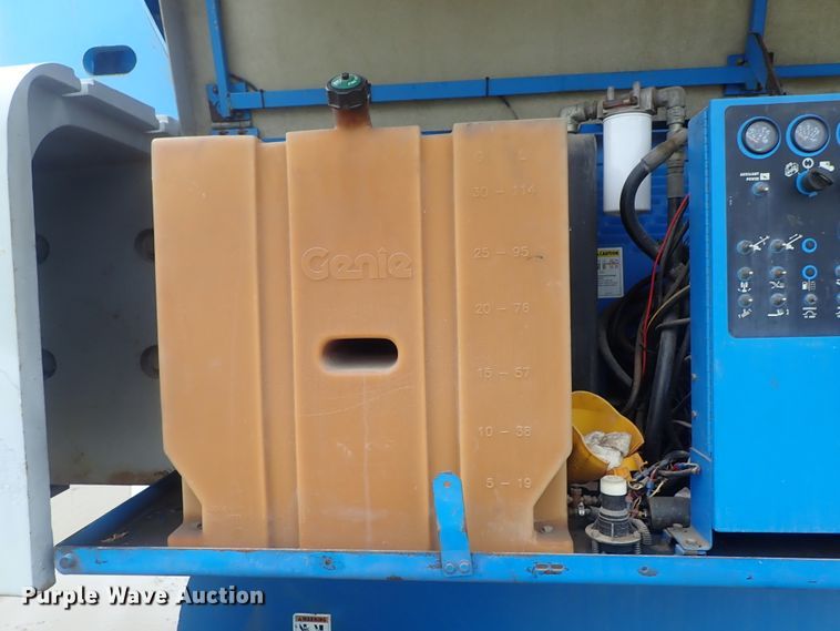 image for item DC3310 2002 Genie S80 boom lift