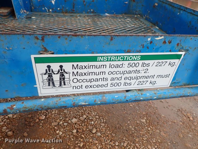 image for item DC3310 2002 Genie S80 boom lift