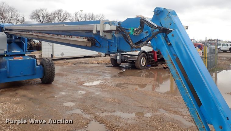 image for item DC3310 2002 Genie S80 boom lift