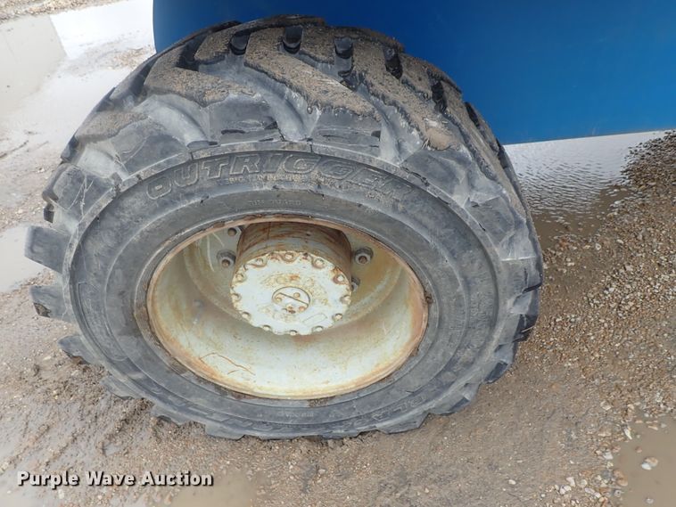 image for item DC3310 2002 Genie S80 boom lift