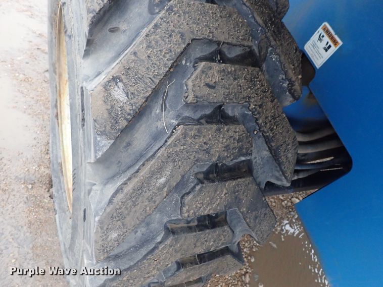 image for item DC3310 2002 Genie S80 boom lift