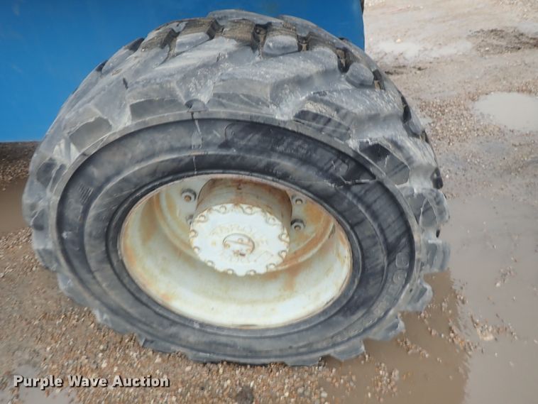 image for item DC3310 2002 Genie S80 boom lift