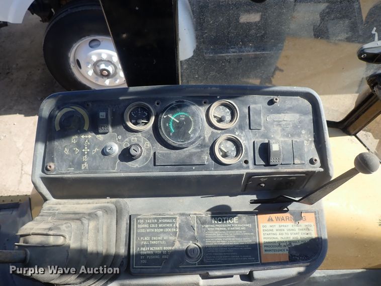 image for item DC3338 1997 Caterpillar 426C backhoe