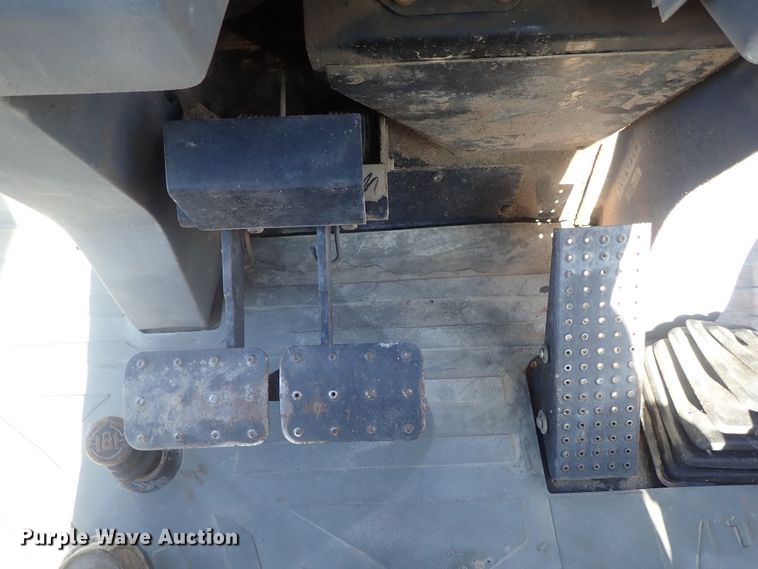 image for item DC3338 1997 Caterpillar 426C backhoe