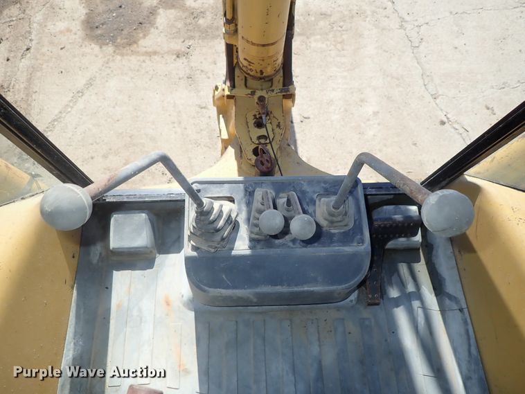 image for item DC3338 1997 Caterpillar 426C backhoe