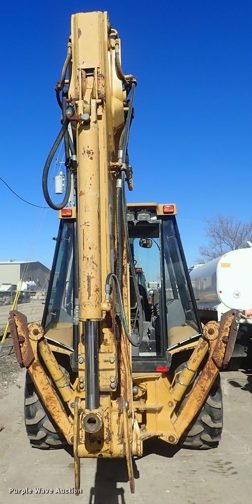 image for item DC3338 1997 Caterpillar 426C backhoe