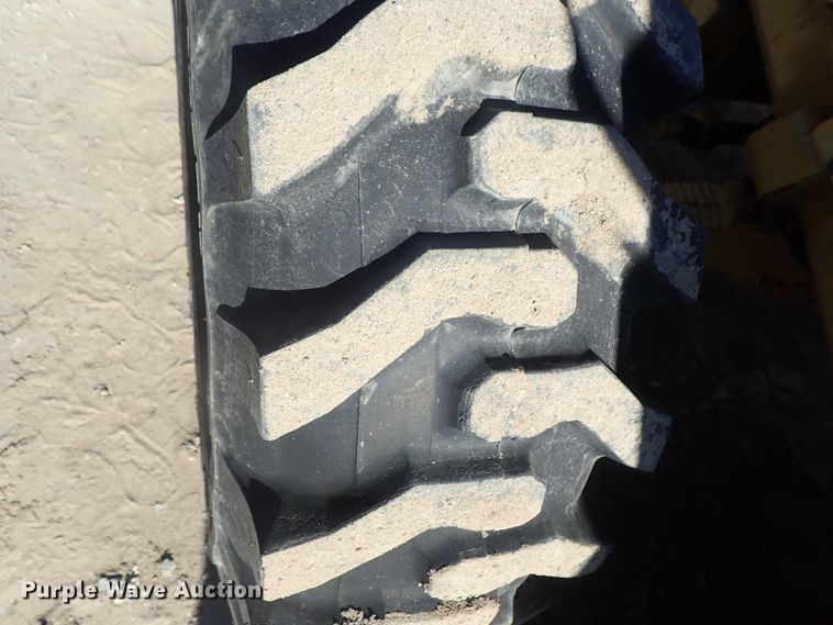 image for item DC3338 1997 Caterpillar 426C backhoe