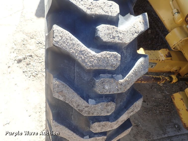 image for item DC3338 1997 Caterpillar 426C backhoe