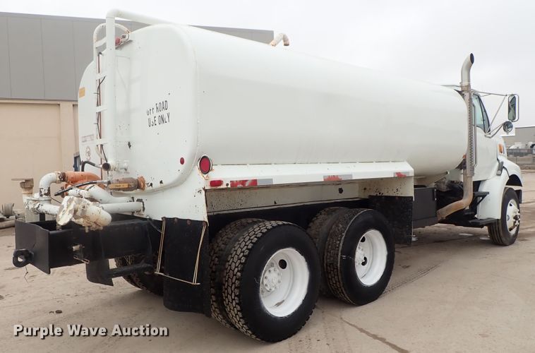 image for item DC3345 2000 Sterling L-Line water truck