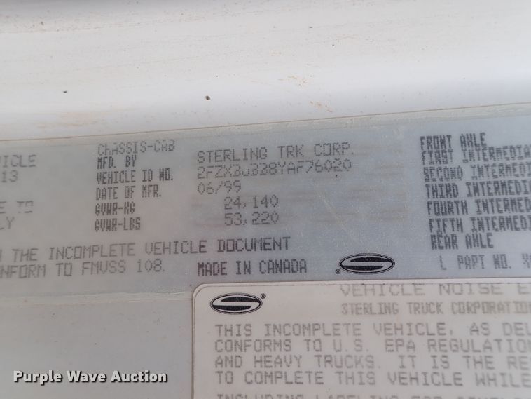 image for item DC3345 2000 Sterling L-Line water truck