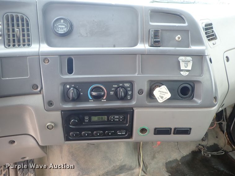 image for item DC3345 2000 Sterling L-Line water truck