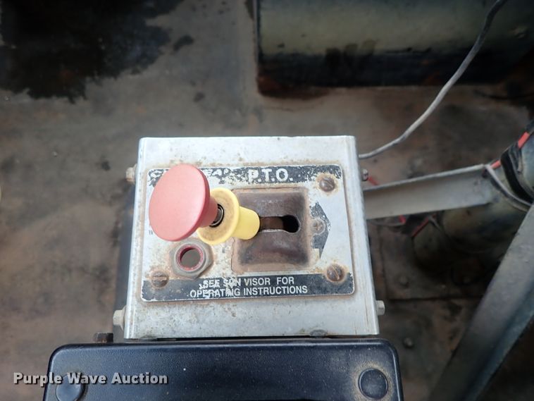 image for item DC3345 2000 Sterling L-Line water truck