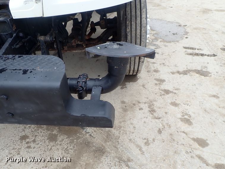 image for item DC3345 2000 Sterling L-Line water truck