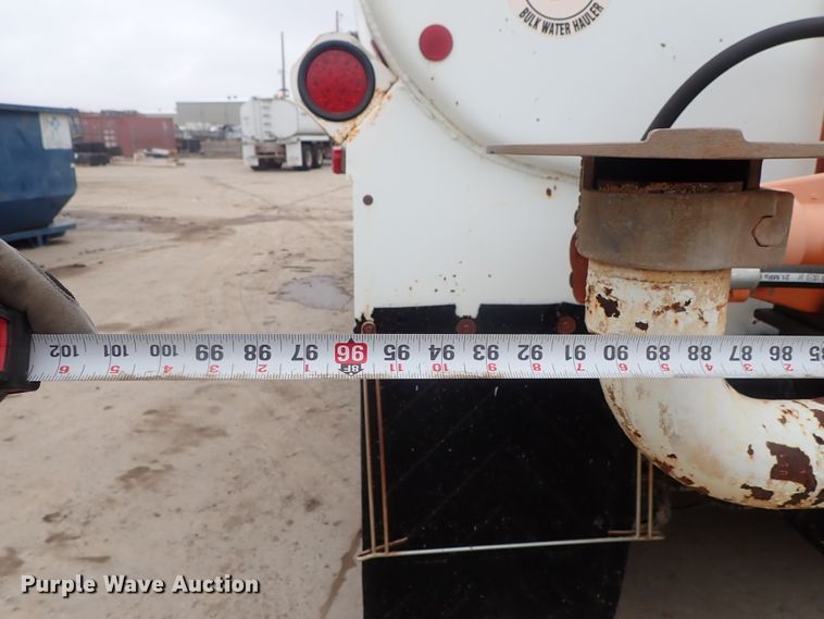 image for item DC3345 2000 Sterling L-Line water truck