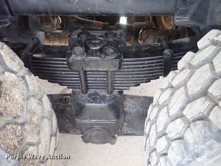 image for item DC3345 2000 Sterling L-Line water truck