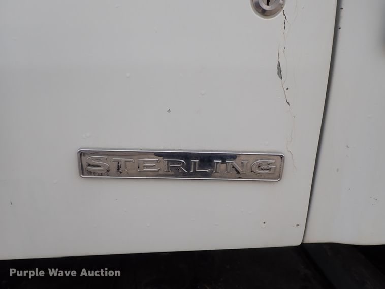 image for item DC3345 2000 Sterling L-Line water truck