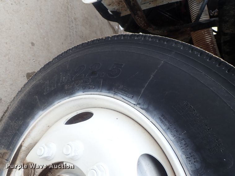 image for item DC3345 2000 Sterling L-Line water truck