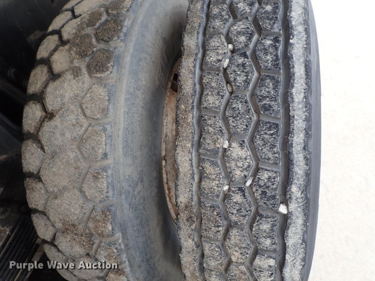 image for item DC3345 2000 Sterling L-Line water truck