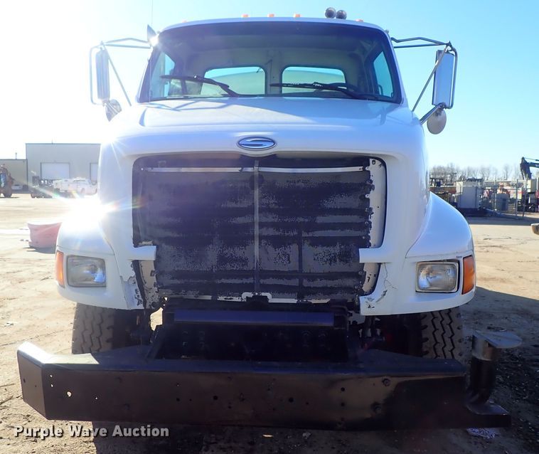 image for item DC3346 2000 Sterling L-Line water truck