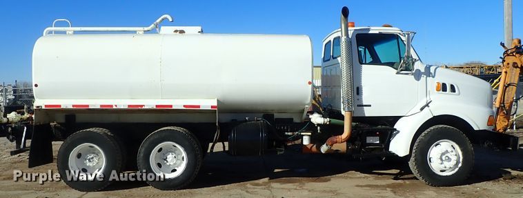 image for item DC3346 2000 Sterling L-Line water truck