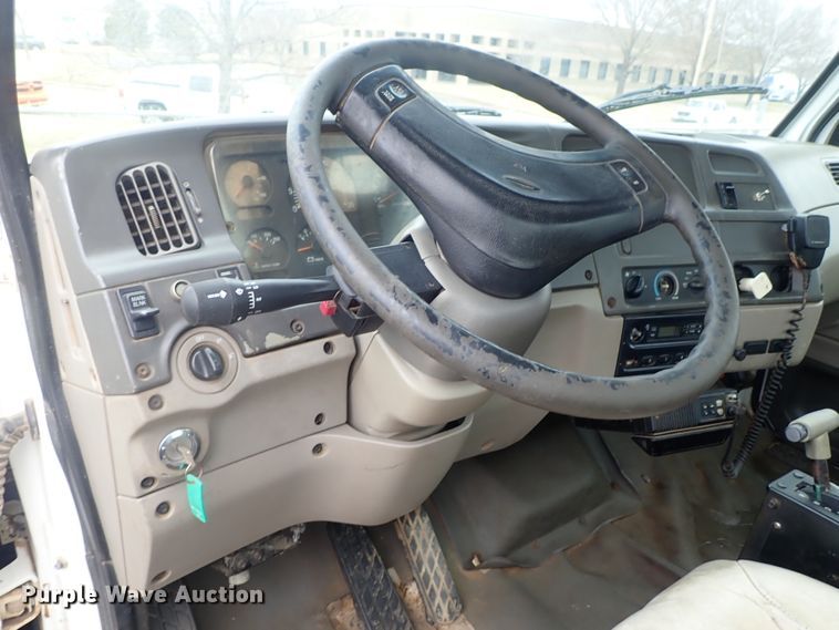 image for item DC3346 2000 Sterling L-Line water truck