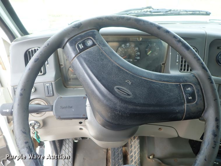 image for item DC3346 2000 Sterling L-Line water truck