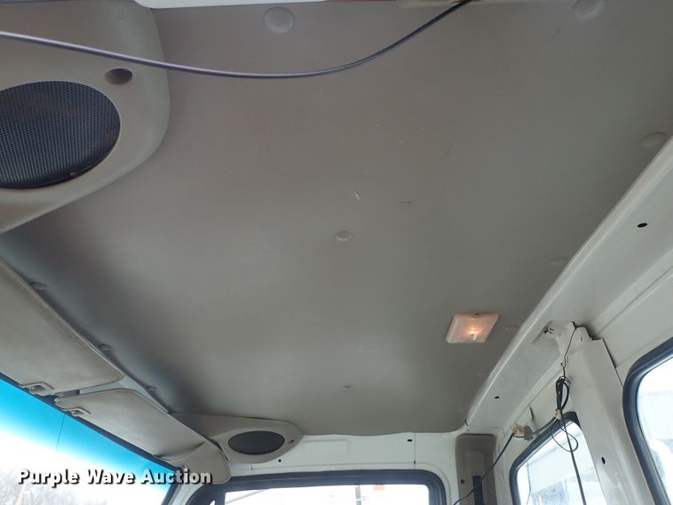 image for item DC3346 2000 Sterling L-Line water truck