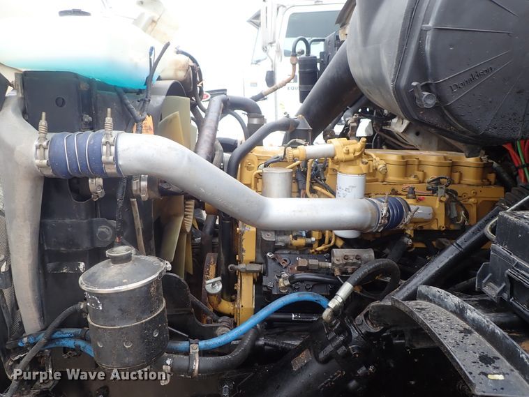 image for item DC3346 2000 Sterling L-Line water truck