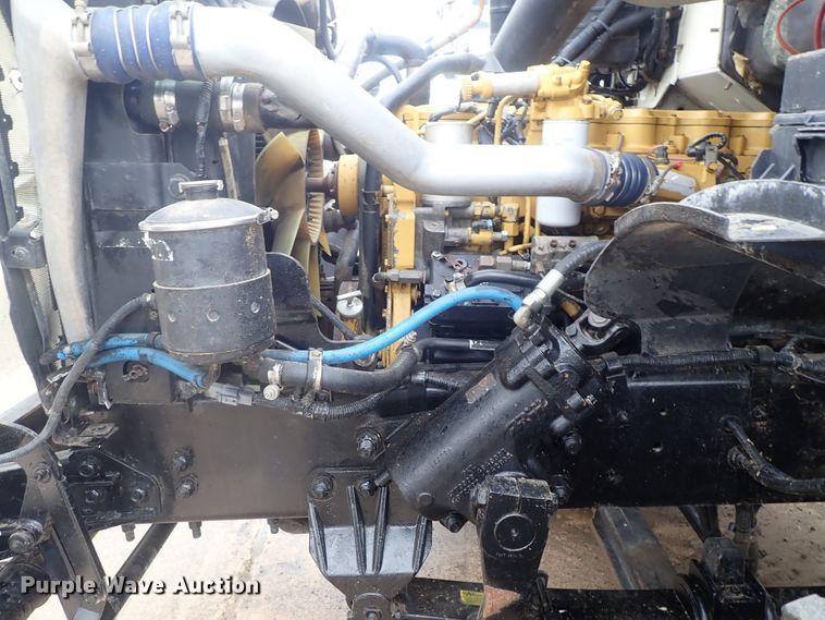 image for item DC3346 2000 Sterling L-Line water truck