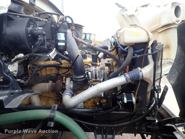 image for item DC3346 2000 Sterling L-Line water truck